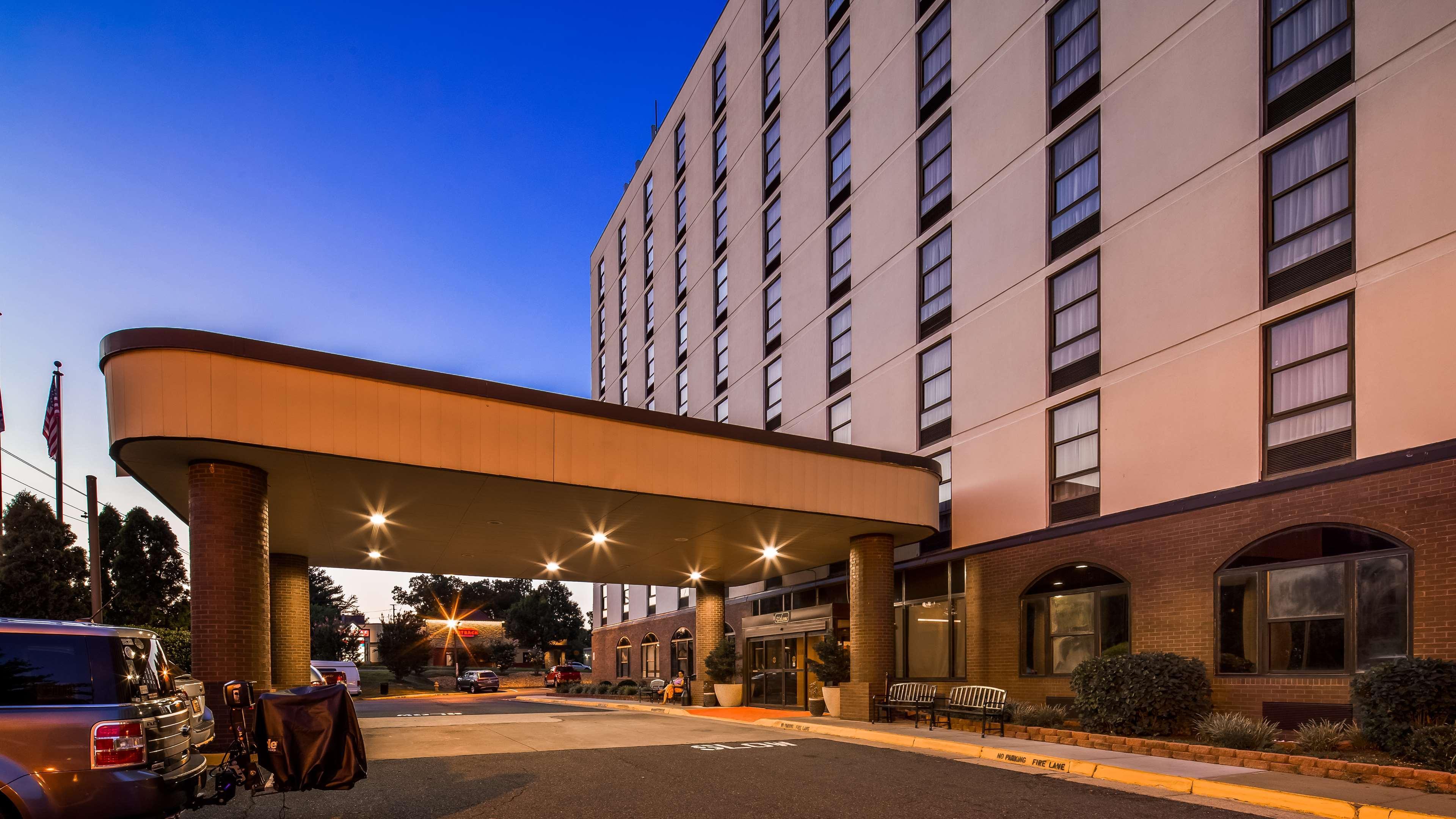 Best Western Potomac Mills Woodbridge Exterior photo