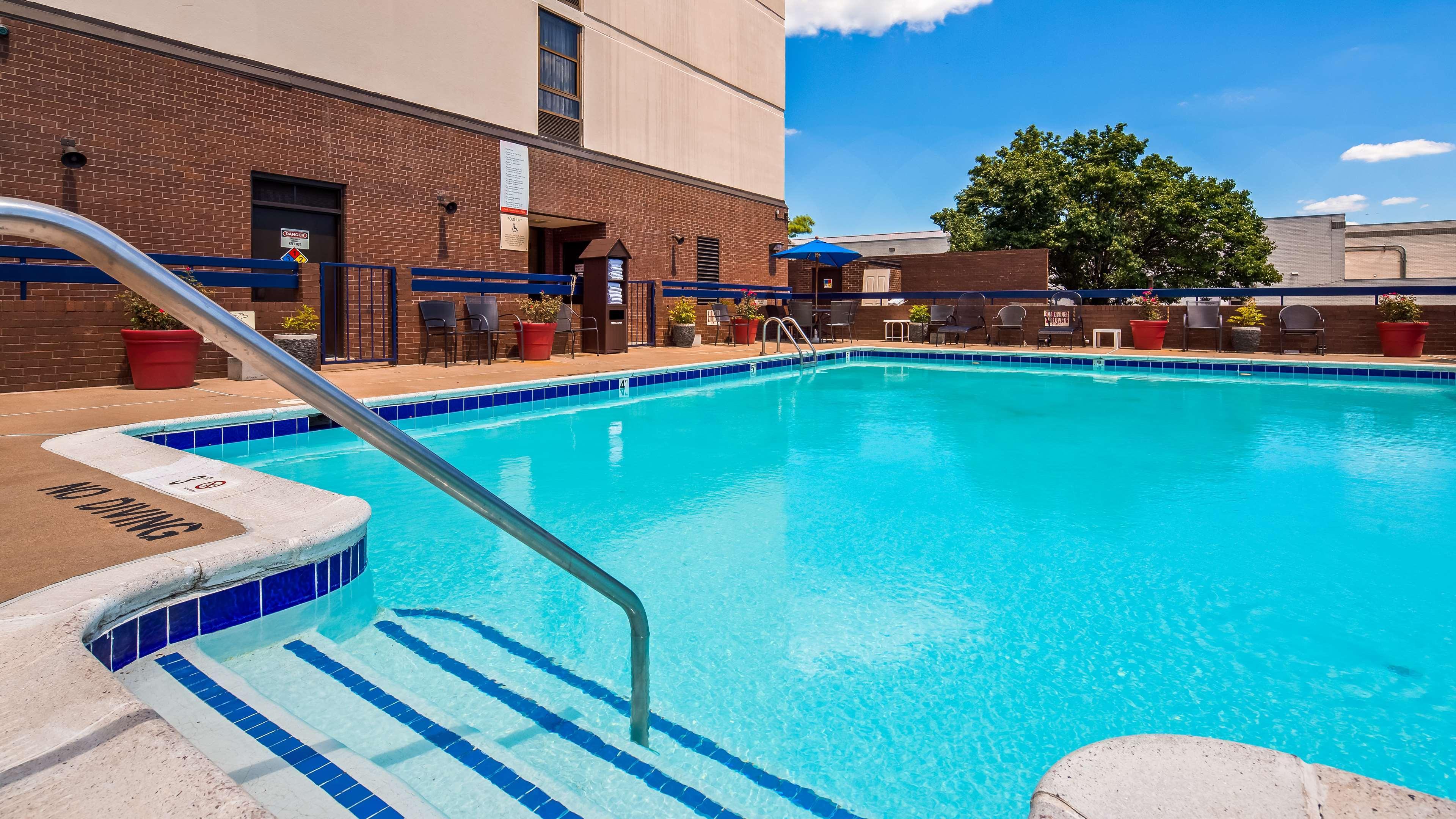 Best Western Potomac Mills Woodbridge Exterior photo